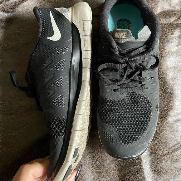 Black Nike Free 5.0 - Picture 1 of 8